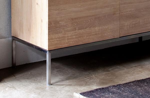 Ligna Aparador Roble Pata Inox Ethnicraft Ambiente 4
