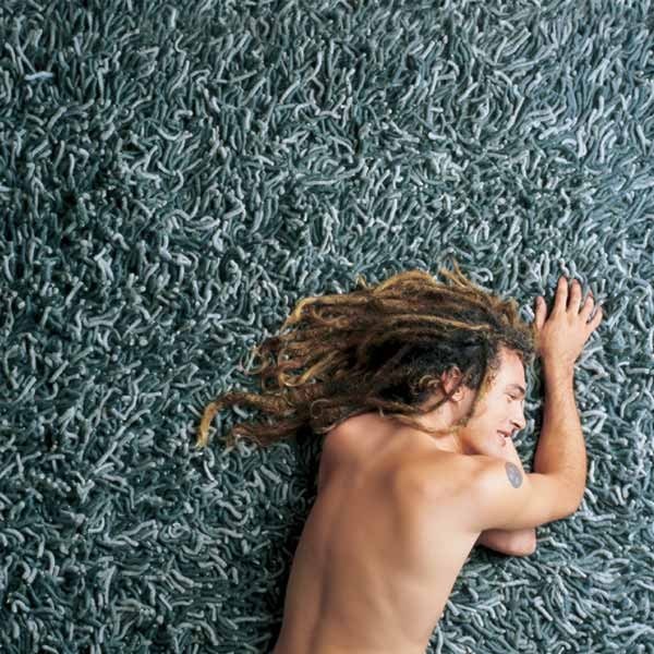 alfombra-cuks-gris-rojo-300-cm-nanimarquina-